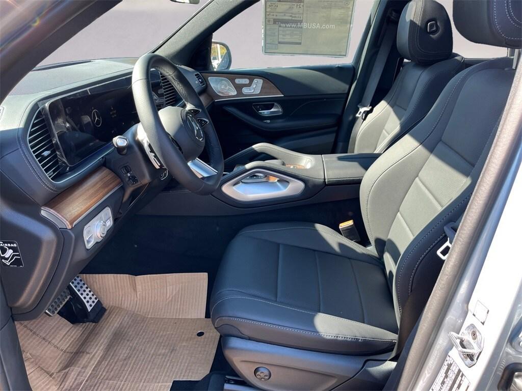 new 2025 Mercedes-Benz GLS 450 car, priced at $95,365