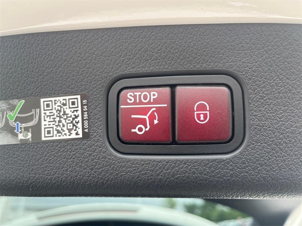 used 2025 Mercedes-Benz GLC 300 car, priced at $46,698