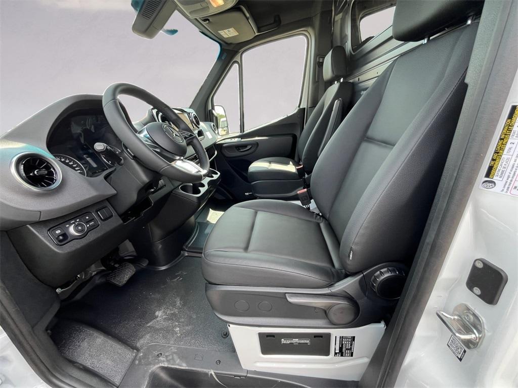 new 2025 Mercedes-Benz Sprinter 2500 car, priced at $61,977