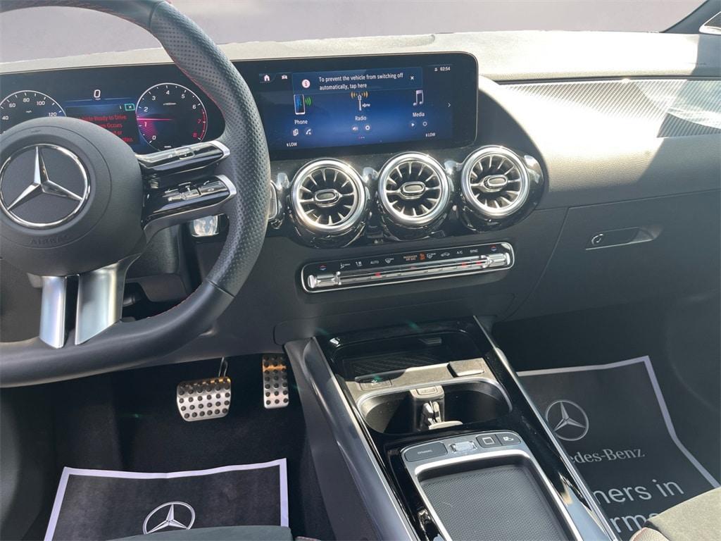 used 2025 Mercedes-Benz GLA 250 car, priced at $40,998