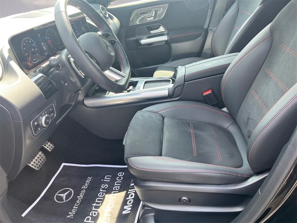 used 2025 Mercedes-Benz GLA 250 car, priced at $40,998