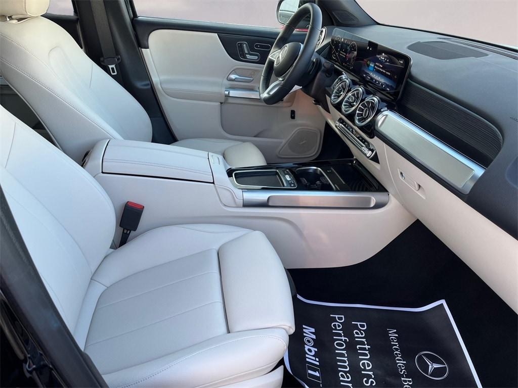used 2025 Mercedes-Benz GLB 250 car, priced at $45,998
