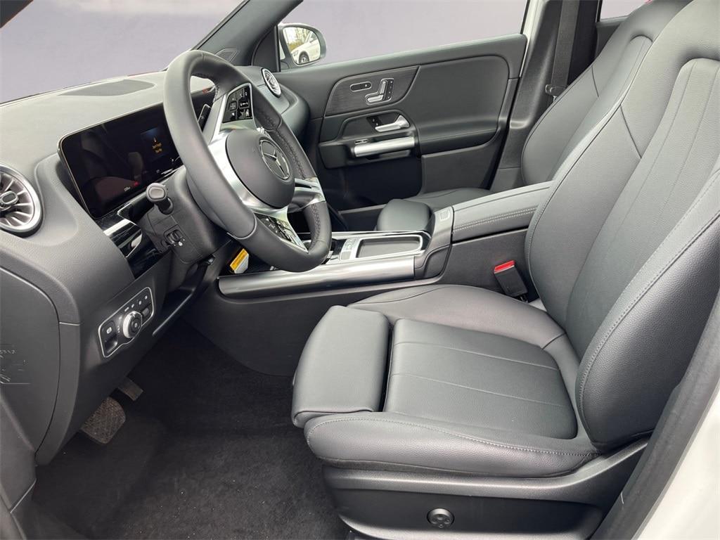 used 2025 Mercedes-Benz GLA 250 car, priced at $41,698