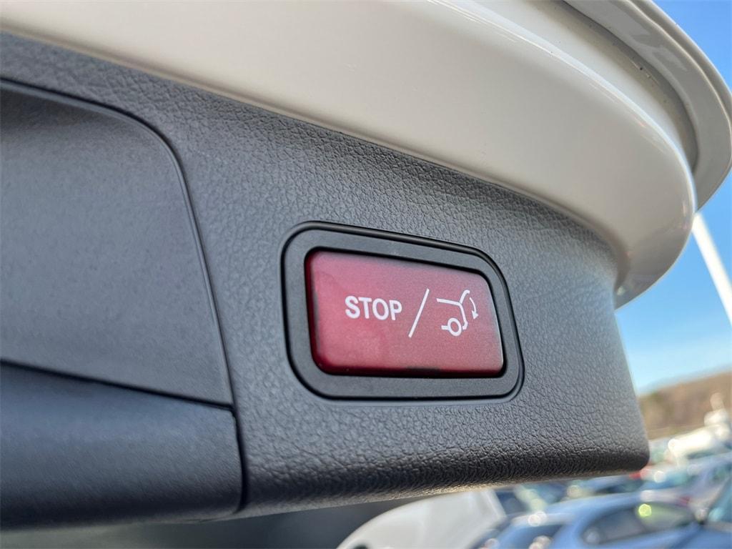 used 2025 Mercedes-Benz GLA 250 car, priced at $39,598