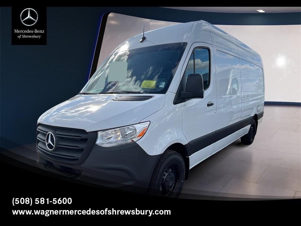new 2025 Mercedes-Benz Sprinter 2500 car, priced at $69,068
