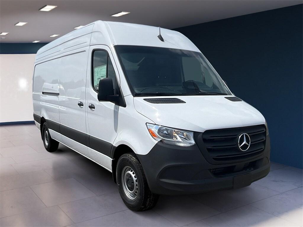new 2025 Mercedes-Benz Sprinter 2500 car, priced at $68,687