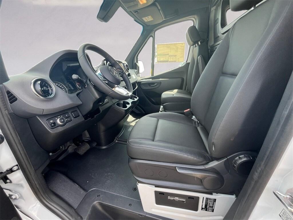 new 2025 Mercedes-Benz Sprinter 2500 car, priced at $68,687