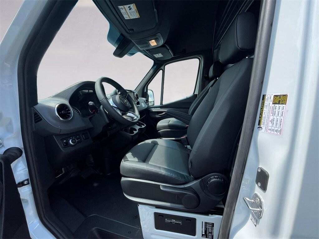 new 2025 Mercedes-Benz Sprinter 2500 car, priced at $69,068