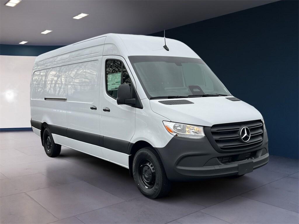 new 2026 Mercedes-Benz Sprinter 2500 car, priced at $68,542
