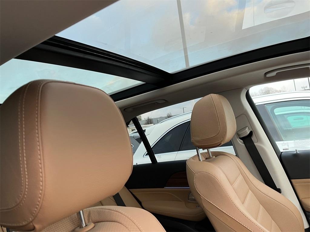 used 2025 Mercedes-Benz GLE 350 car, priced at $65,898