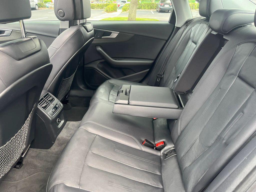 Audi A4 view 25