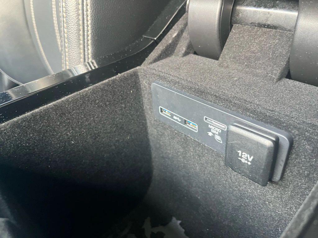 used 2020 Land Rover Range Rover Velar car, priced at $24,999