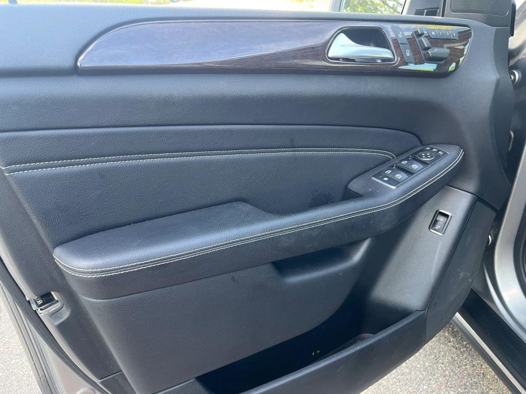 used 2013 Mercedes-Benz M-Class car, priced at $9,999