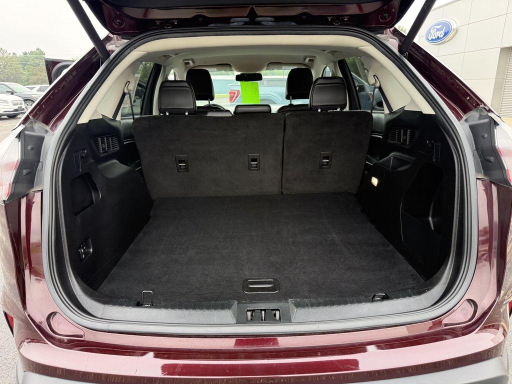 used 2023 Ford Edge car, priced at $28,049