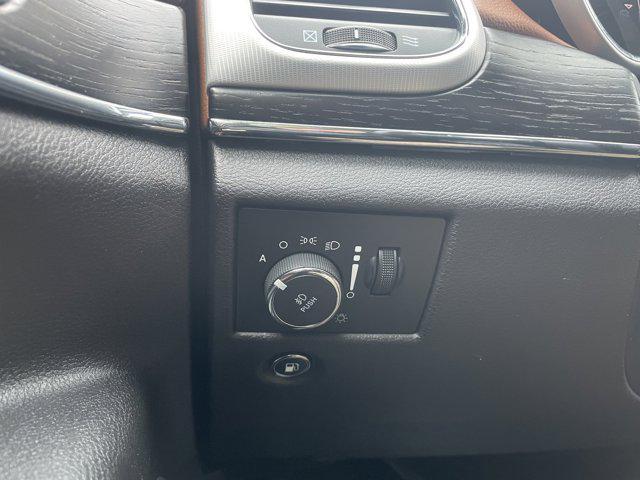 used 2018 Jeep Grand Cherokee car, priced at $19,980