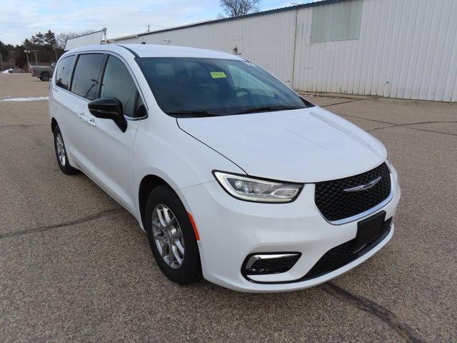 new 2026 Chrysler Pacifica car, priced at $46,499