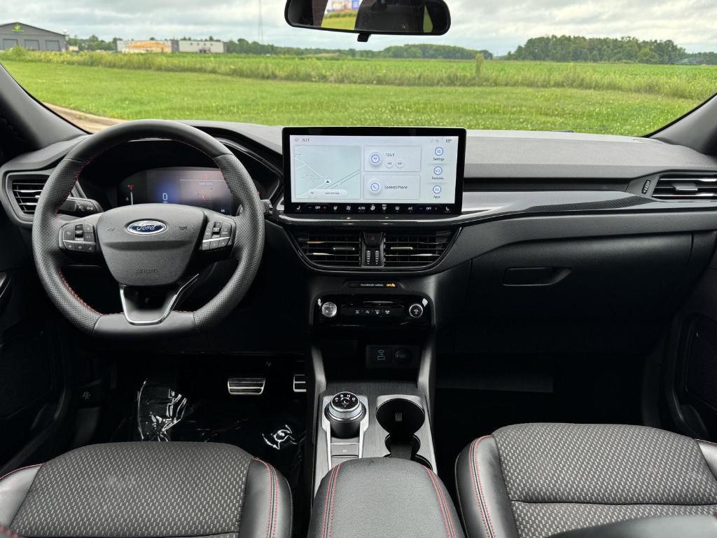 used 2023 Ford Escape car, priced at $23,999