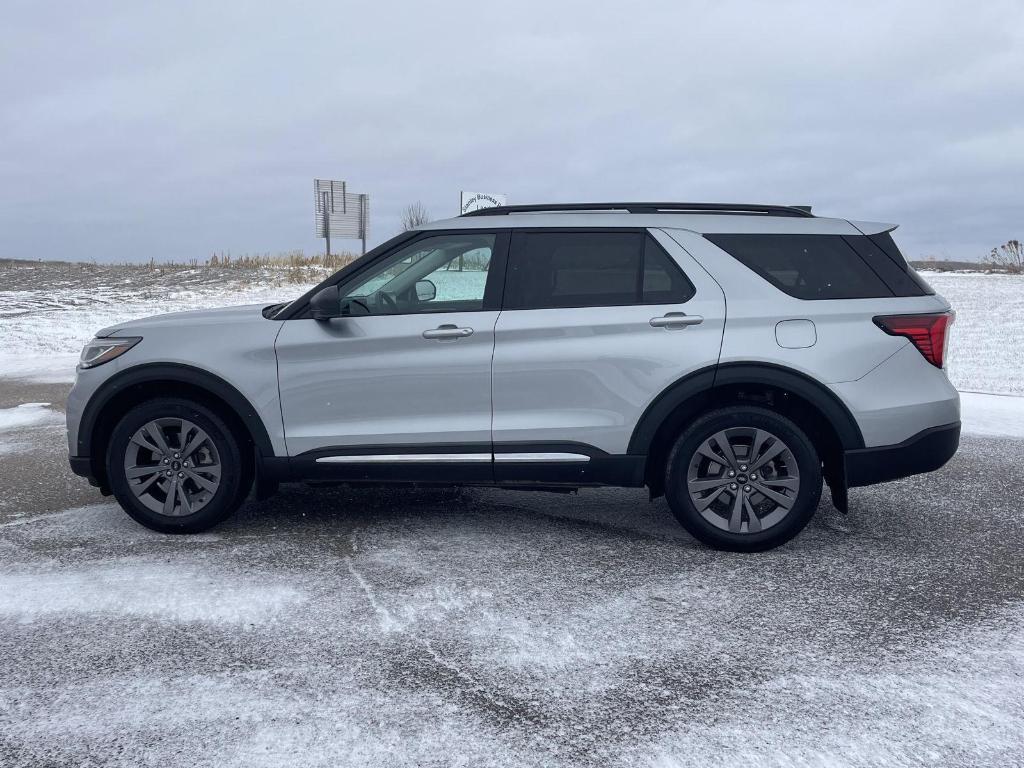 used 2025 Ford Explorer car, priced at $37,999