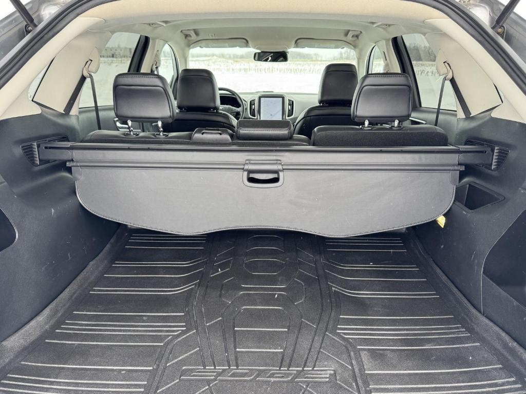 used 2022 Ford Edge car, priced at $24,999