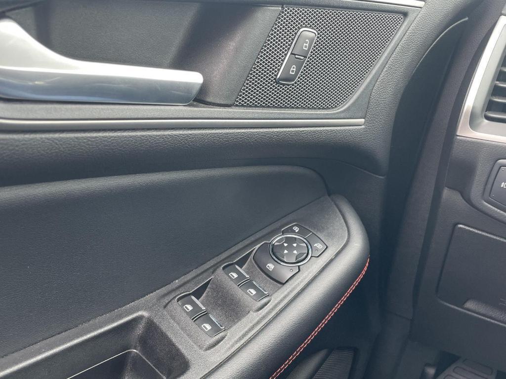 used 2022 Ford Edge car, priced at $25,998