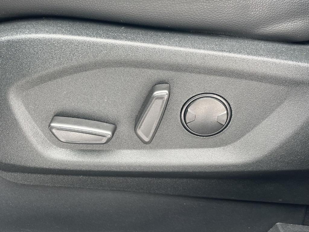 used 2022 Ford Edge car, priced at $25,998