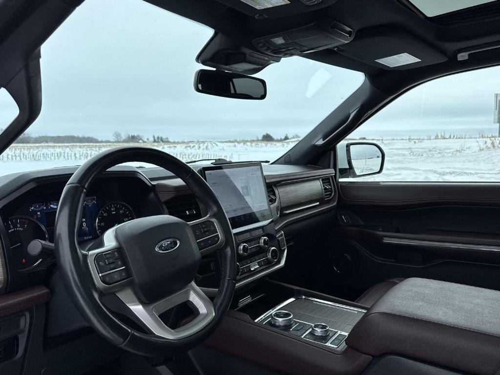used 2023 Ford Expedition car, priced at $44,999