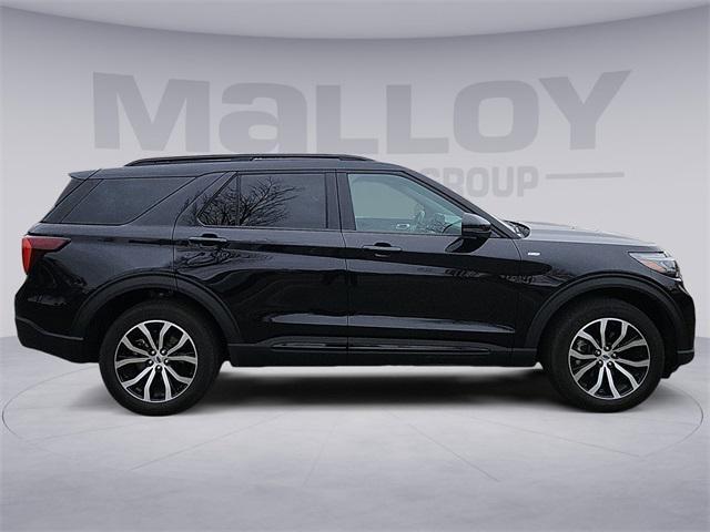 used 2025 Ford Explorer car, priced at $39,999