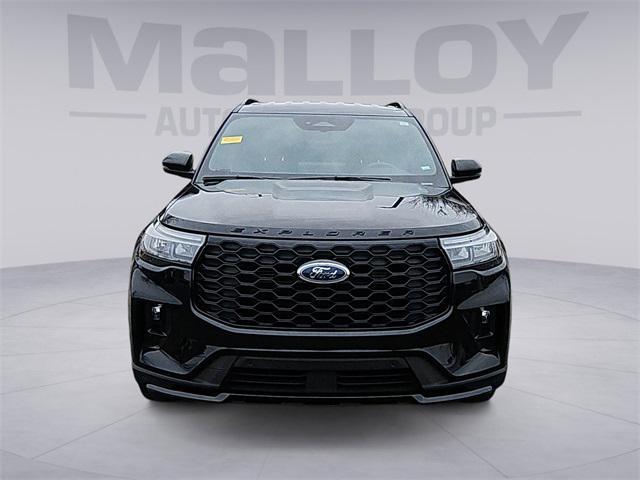used 2025 Ford Explorer car, priced at $39,999