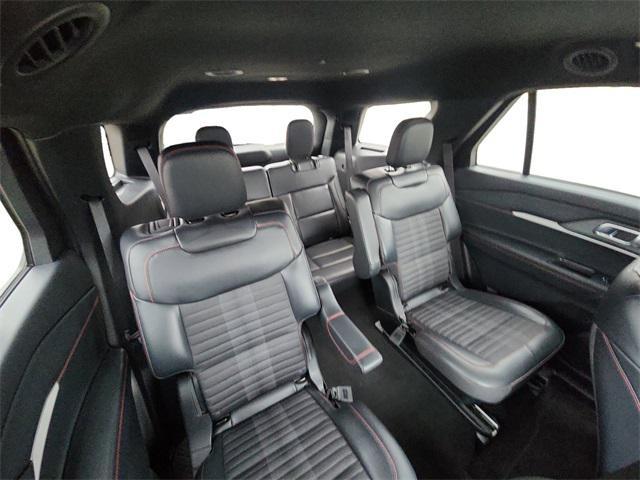 used 2025 Ford Explorer car, priced at $39,999