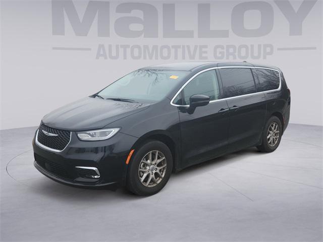 used 2024 Chrysler Pacifica car, priced at $27,999