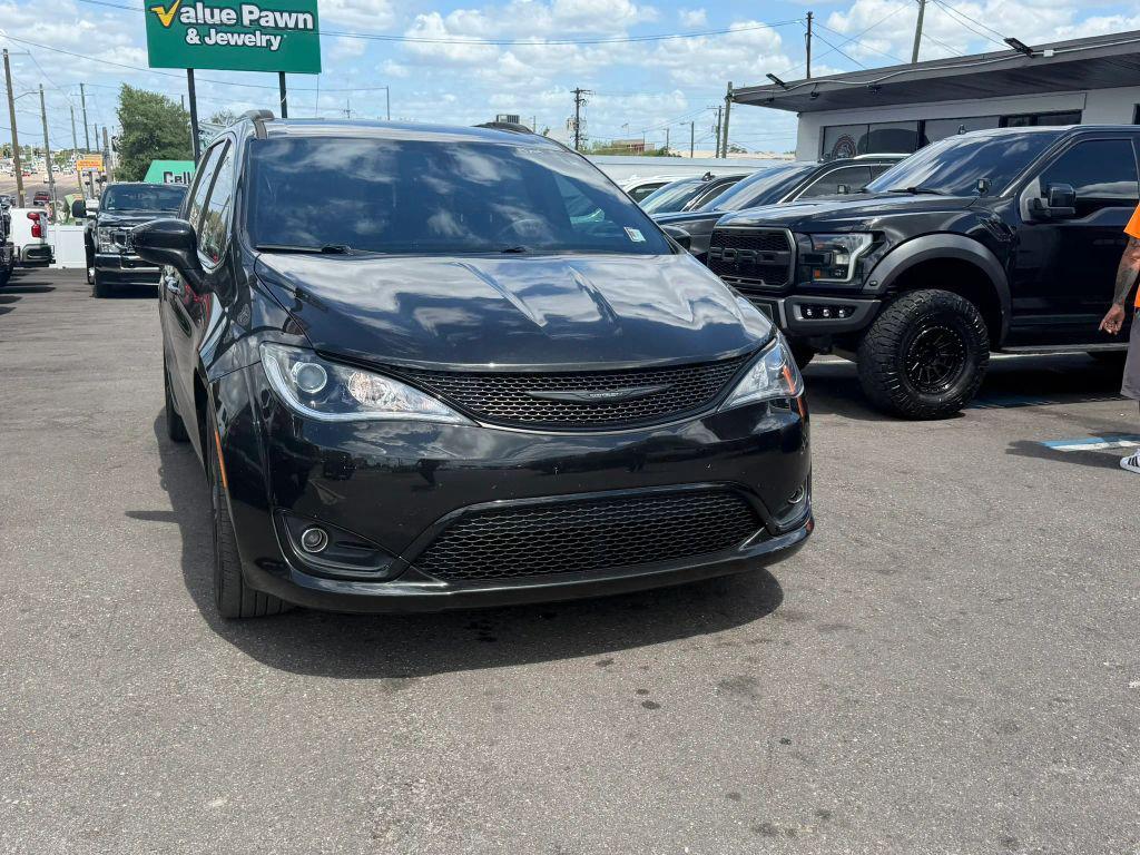 used 2018 Chrysler Pacifica car, priced at $15,998
