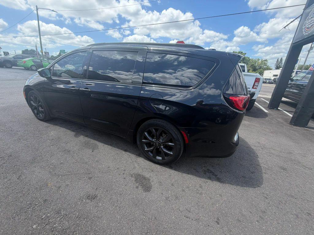used 2018 Chrysler Pacifica car, priced at $15,998