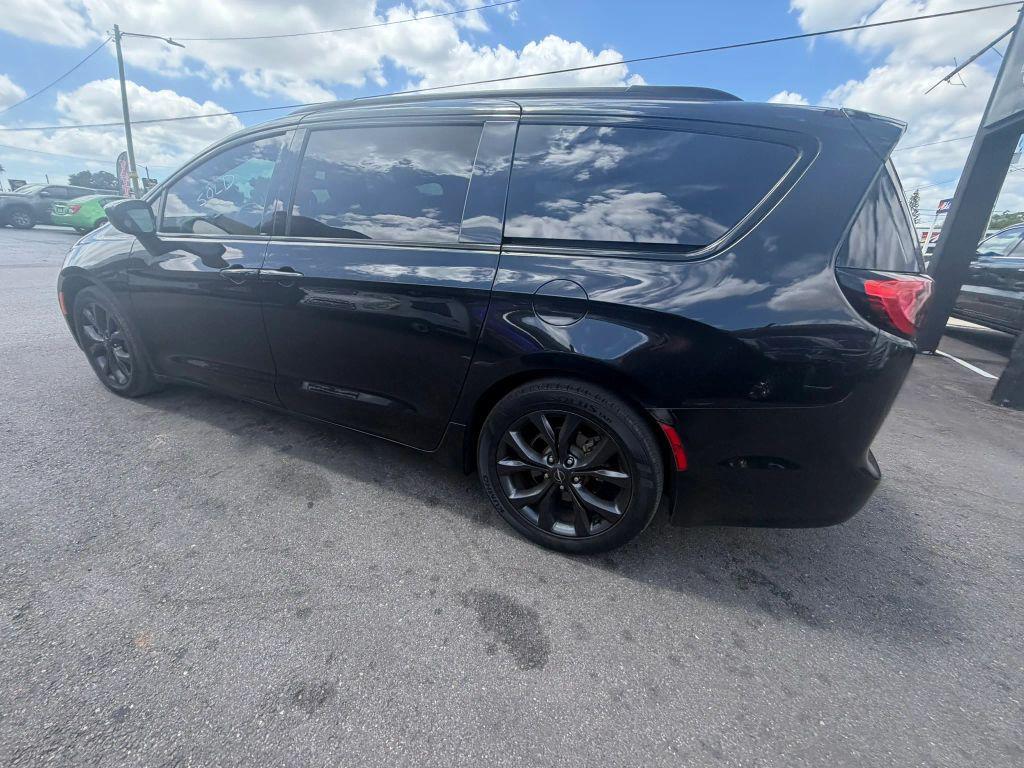 used 2018 Chrysler Pacifica car, priced at $15,998