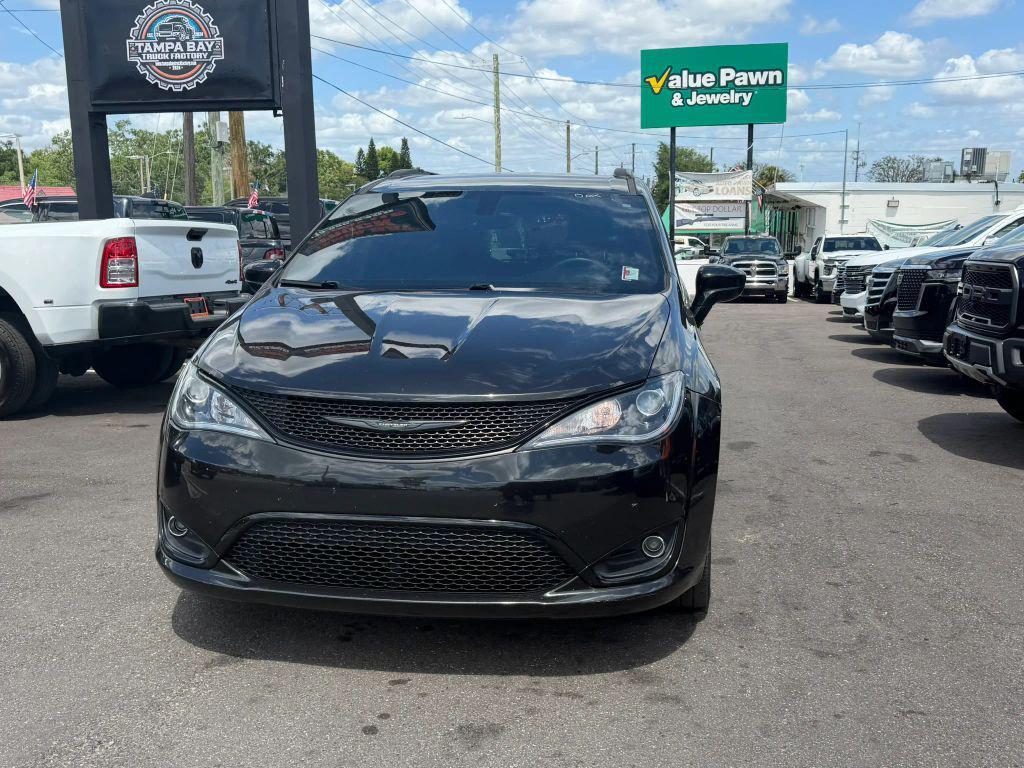 used 2018 Chrysler Pacifica car, priced at $15,998