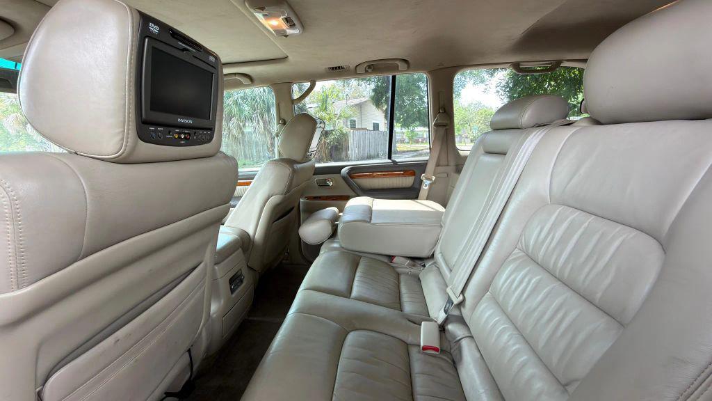 used 2004 Lexus LX 470 car, priced at $12,998