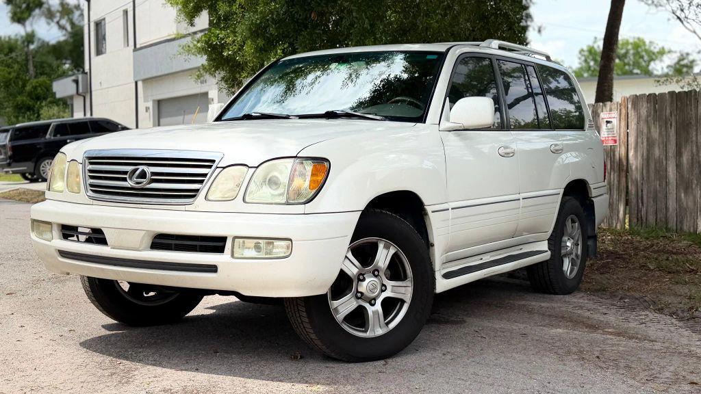 used 2004 Lexus LX 470 car, priced at $12,998