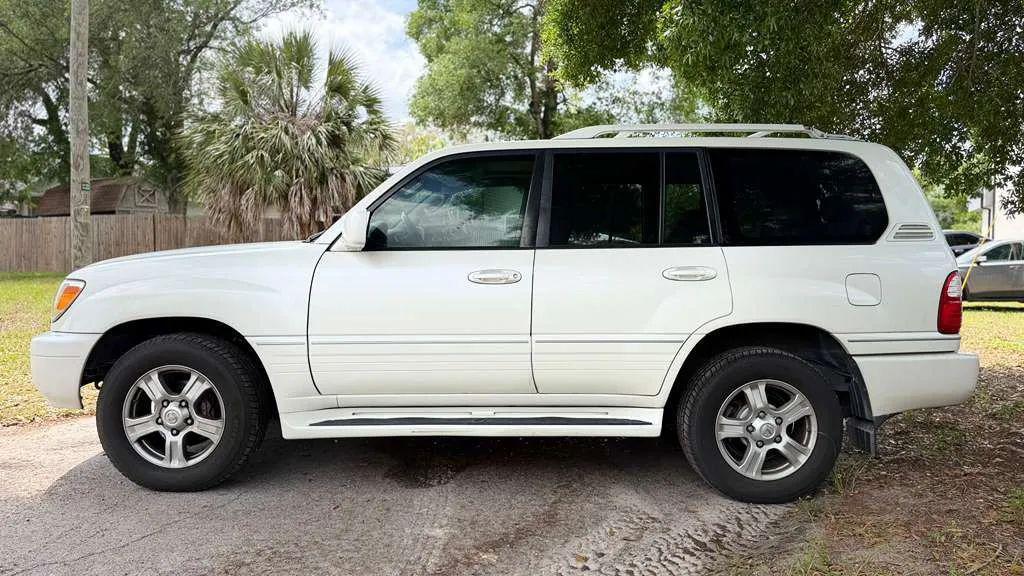 used 2004 Lexus LX 470 car, priced at $12,998