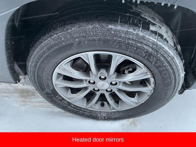 used 2020 Jeep Cherokee car, priced at $20,000