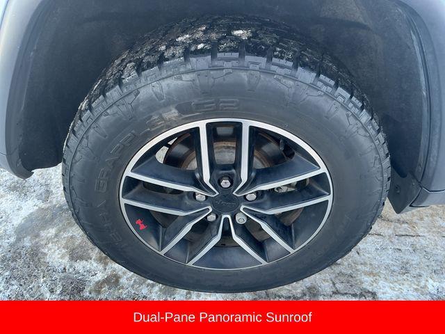 used 2020 Jeep Grand Cherokee car, priced at $23,499