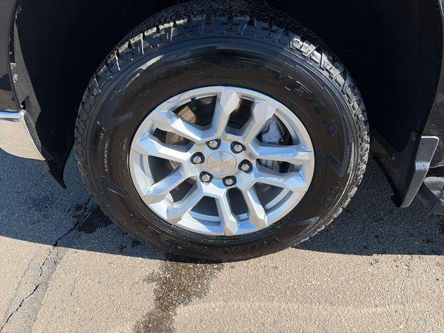 used 2023 Chevrolet Silverado 1500 car, priced at $33,900