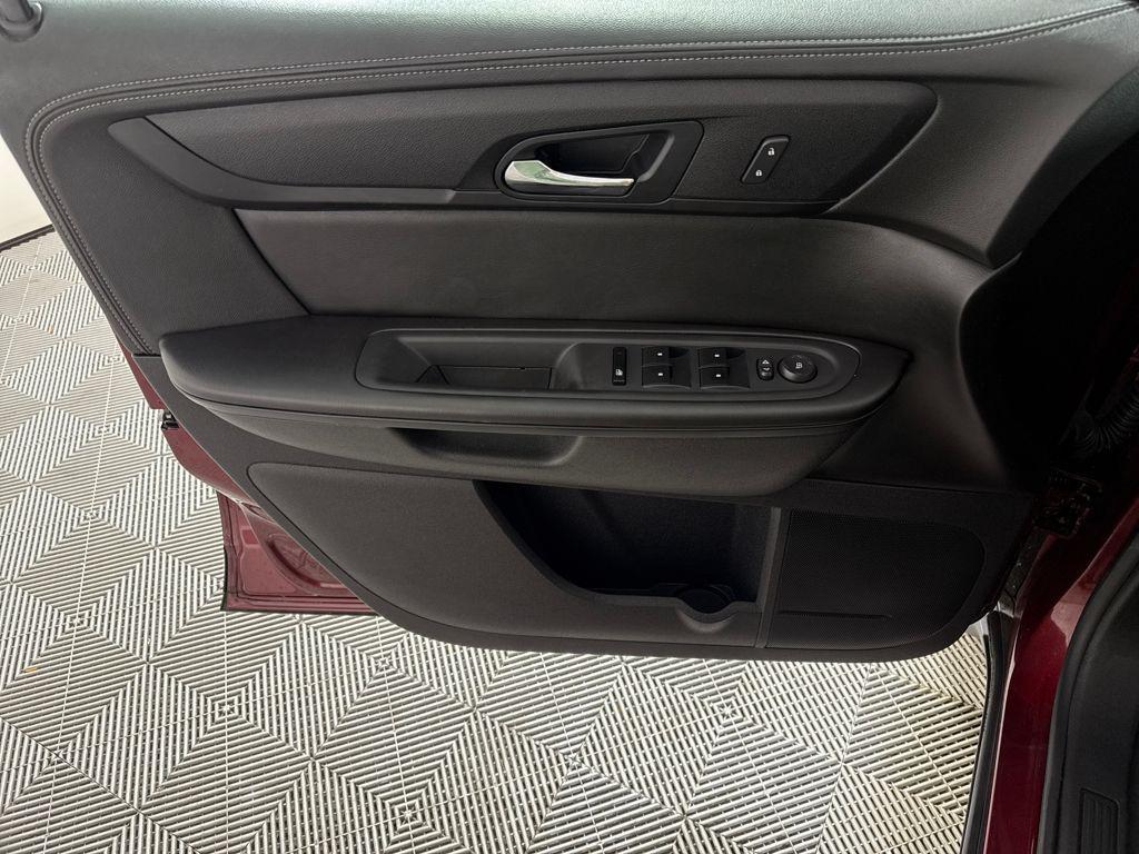 used 2017 Chevrolet Traverse car, priced at $10,750