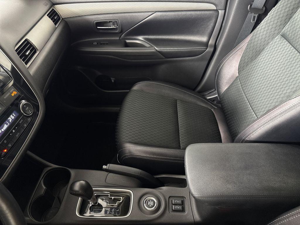 used 2015 Mitsubishi Outlander car, priced at $12,599