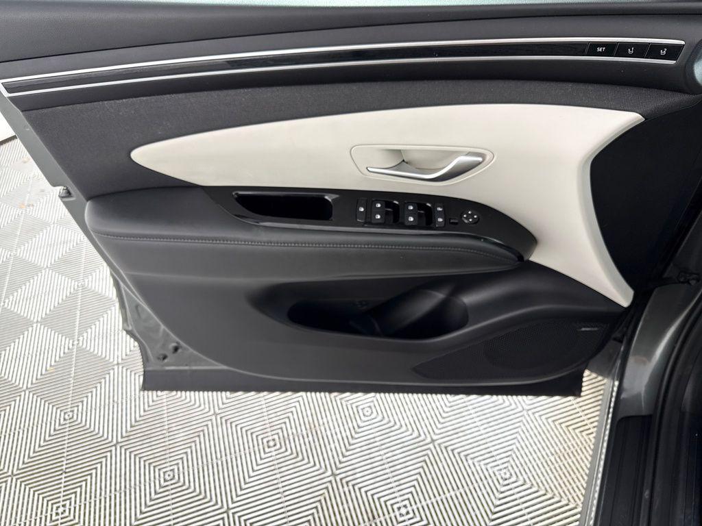 used 2022 Hyundai TUCSON Hybrid car, priced at $23,500