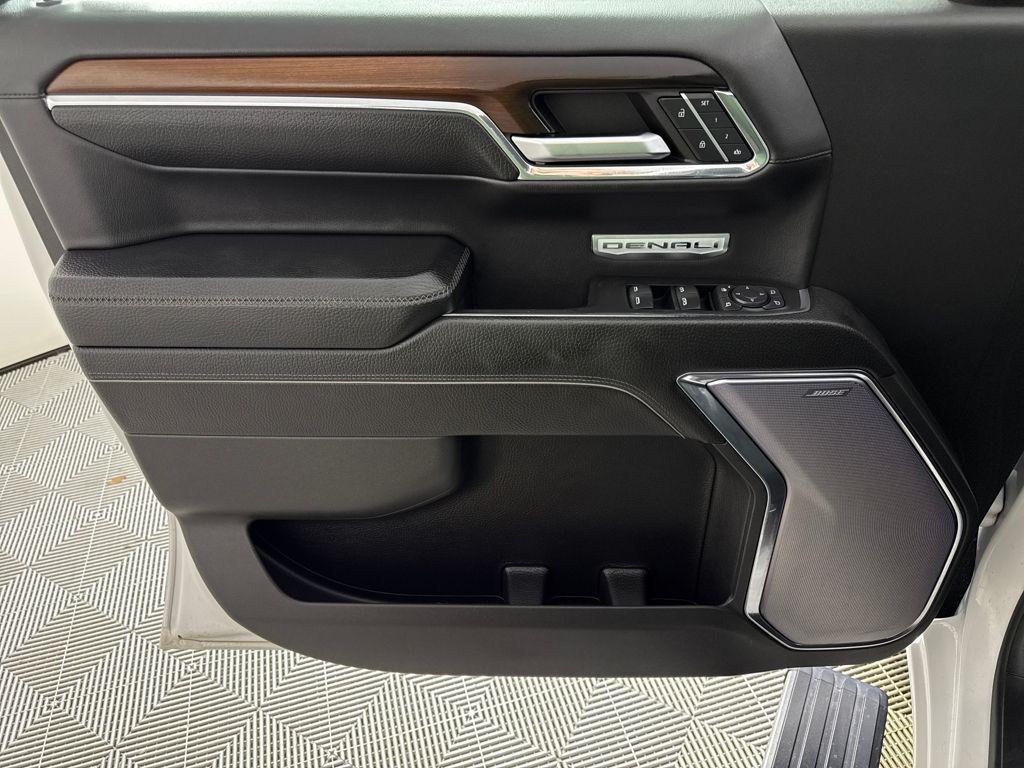 used 2024 GMC Sierra 1500 car, priced at $55,299