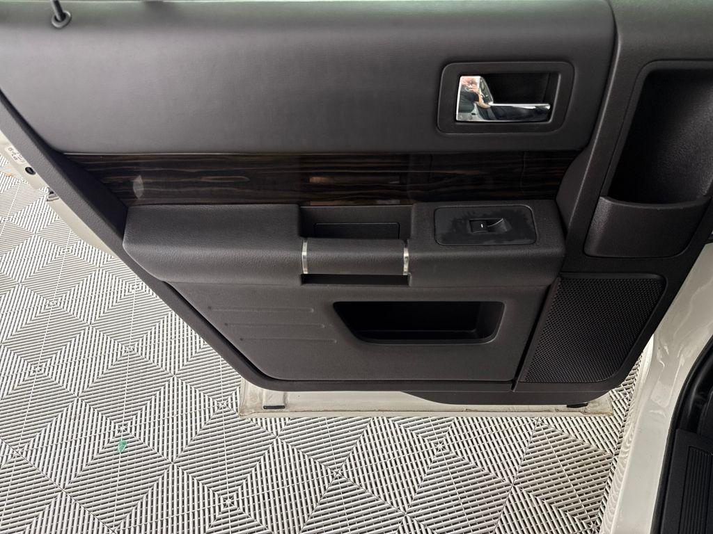 used 2013 Ford Flex car, priced at $8,000