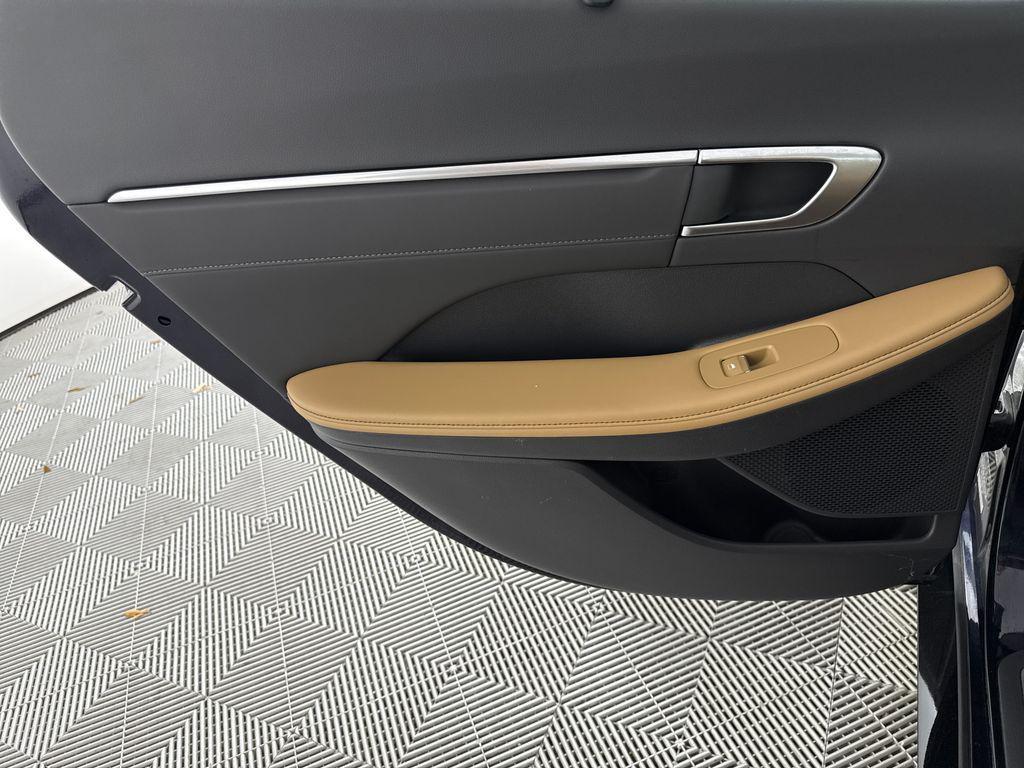 used 2022 Hyundai Sonata Hybrid car, priced at $19,400