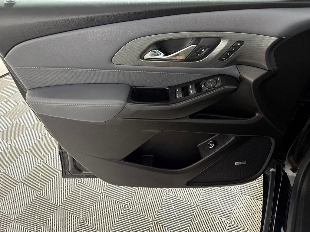 used 2019 Chevrolet Traverse car, priced at $17,500