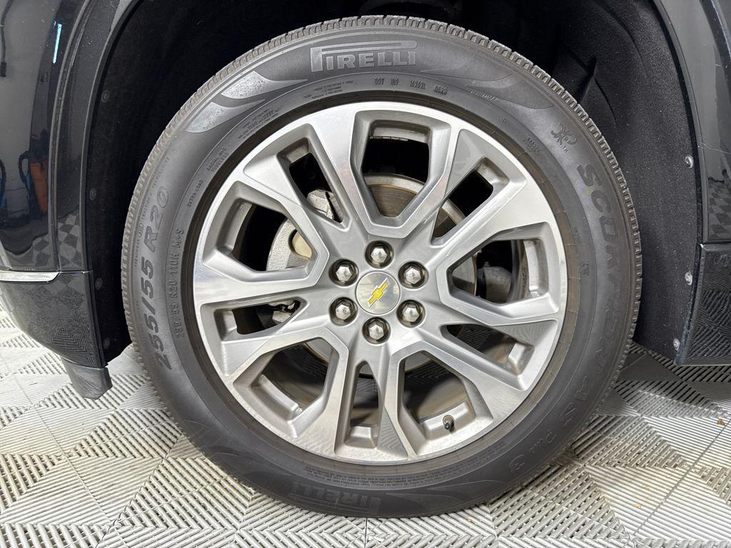 used 2019 Chevrolet Traverse car, priced at $17,500