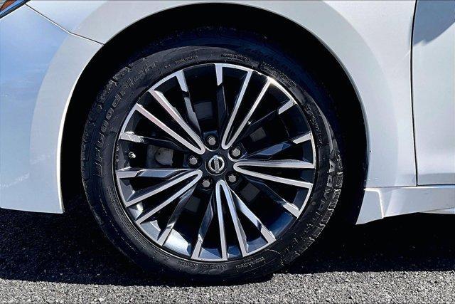 used 2017 Nissan Maxima car, priced at $14,695