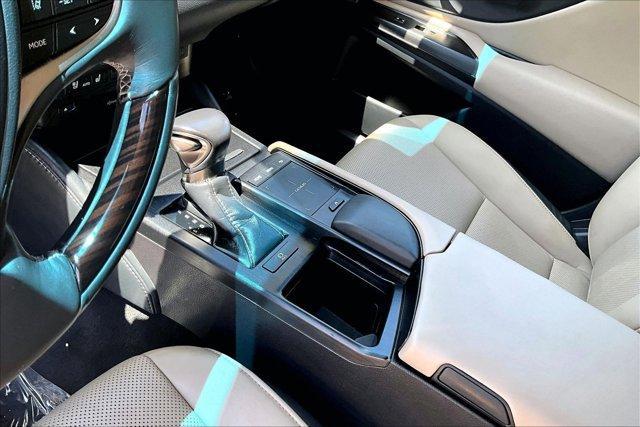 used 2019 Lexus ES 350 car, priced at $28,945